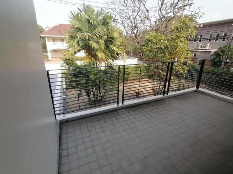 Beautiful Newly Renovated single house for rent in Nanglinjee,Yennakart Sathorn (5)
