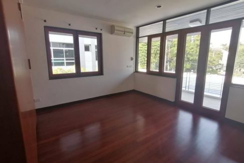 Beautiful Newly Renovated single house for rent in Nanglinjee,Yennakart Sathorn (6)
