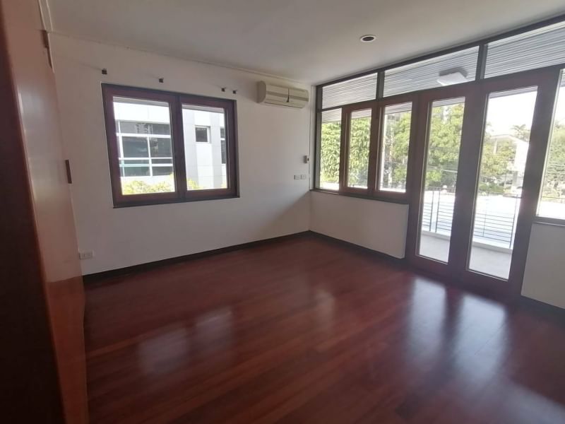 Beautiful Newly Renovated single house for rent in Nanglinjee,Yennakart Sathorn (6)
