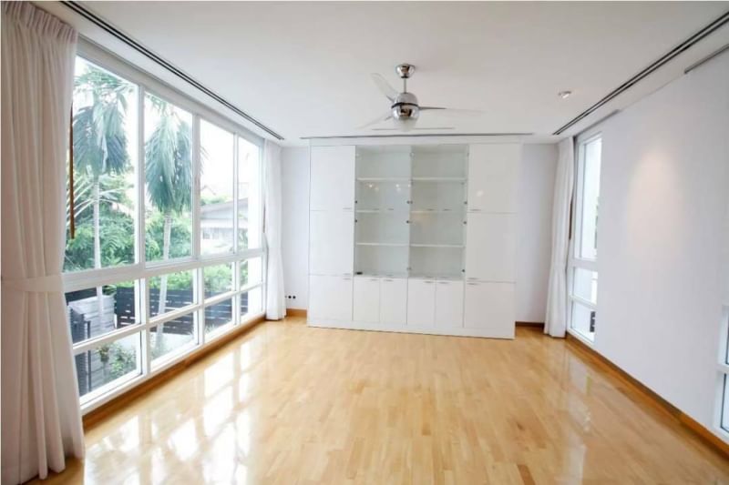 HOUSE FOR SALE RENT IN SATHORN (6)
