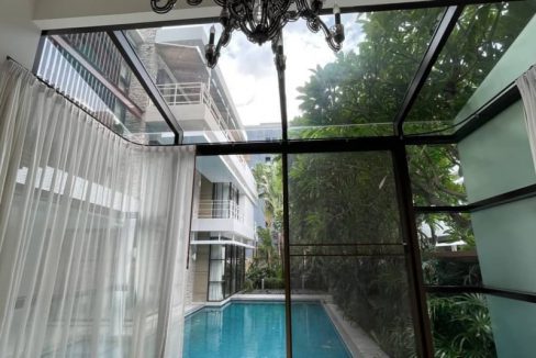 House With Private Swimming  Pool in Thonglor (3)
