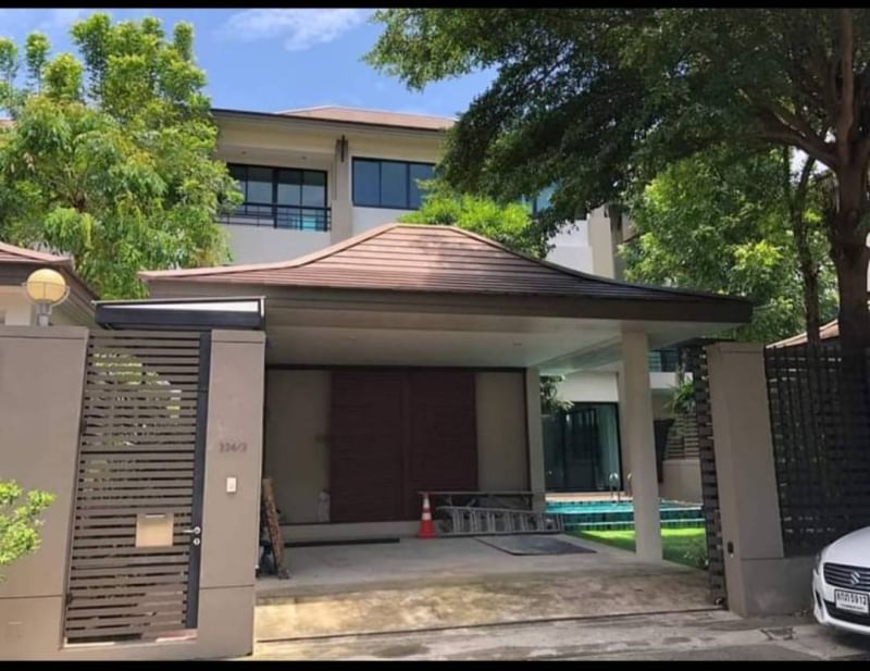 Sukhumvit 49 House with private swimming pool (1)