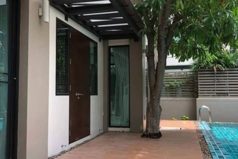 Sukhumvit 49 House with private swimming pool (3)