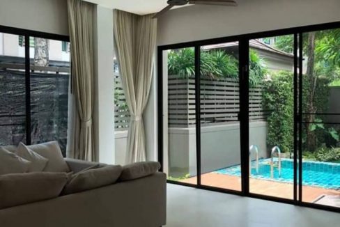 Sukhumvit 49 House with private swimming pool (4)