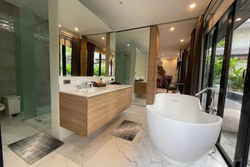 Villa House In Thonglor with Private Pool (4)